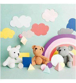 Gehaakte teddyberen trio gemaakt van Boeken Rico