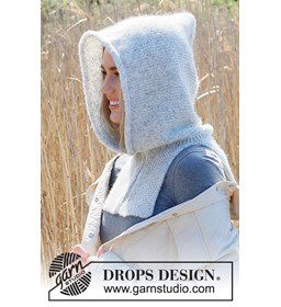 Balaclava muts met koordsluiting gemaakt van Drops Air