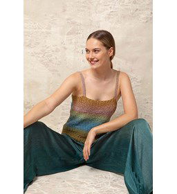 Dameshemdje met spagettibandjes gemaakt van Lang Yarns Paradise