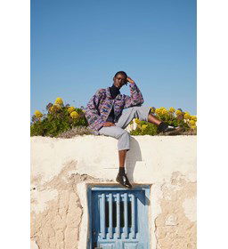 Damesvest met kraagje gemaakt van Lang Yarns Move 8