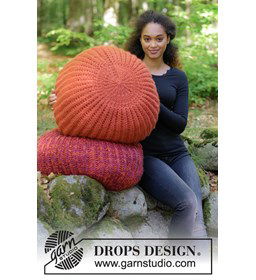 Poef gemaakt van Drops Snow - Eskimo