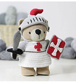 Ridderset gemaakt van Scheepjes Catona 25 en 10 gram