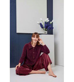 Warm damesvest Hedi gemaakt van Boeken Lang Yarns