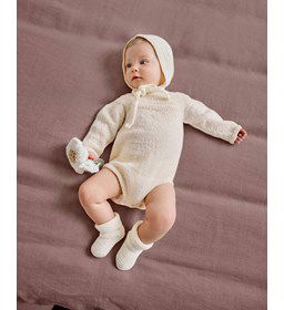 Rompertje met lange mouwen gemaakt van rondbreinaald nr 2 - 2,25