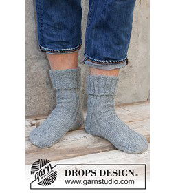 Herensokken gemaakt van Drops Fabel