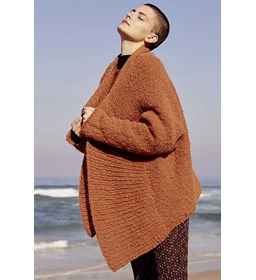 Vest voor dames gemaakt van Lang Yarns Wooladdicts Trust