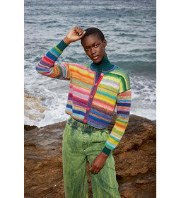 Kort vest met knoopsluiting gemaakt van Boeken Lang Yarns