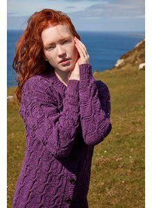 Damesvest met ronde hals en knoopsluiting