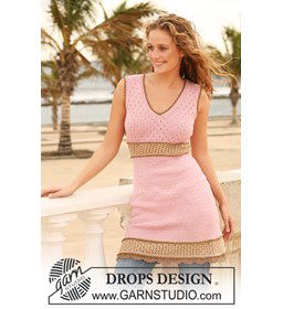 Getailleerde DROPS jurk gemaakt van Drops Safran