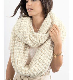 Snood gemaakt van Phildar Phil Polaire