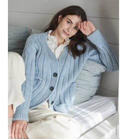 Damesvest met zakken gemaakt van Lana Grossa Cool Merino Big