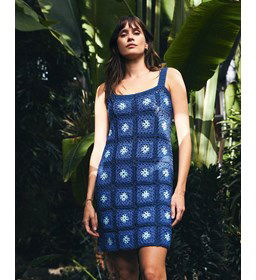 Damesjurk met smalle schouderbandjes gemaakt van Phildar Phil Coton 3