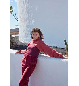 Zeer kort truitje gemaakt van Breinaalden zonder knop