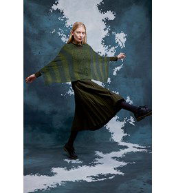 Puncho met halssplit gemaakt van Lang Yarns Mohair 21