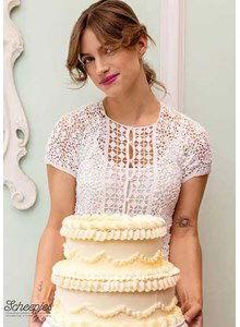 Vestje in fijn gehaakt kantpatroon