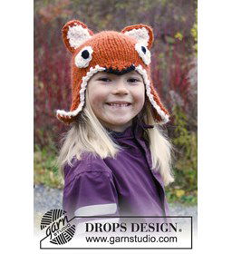 Vossen muts met oorflappen gemaakt van Drops Andes