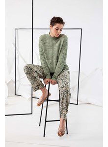 Damestrui met opstaand halsboordje