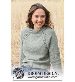 Damestrui met raglanmouwen gemaakt van Drops Baby Merino