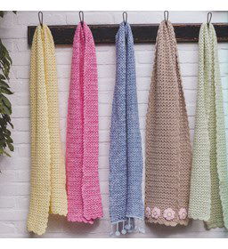 Simpele sjaal gemaakt van Scheepjes Softfun