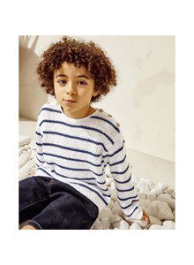 Kindertrui met knoopsluiting op de schouders