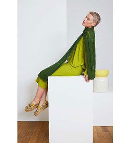 Sjaal in kantpatroon gemaakt van Lang Yarns Ananas