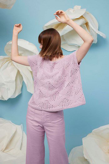 Recht damesshirt Rosalind in driehoekig ajourpatroon