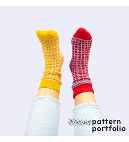 Scarlet Bloom sokken gemaakt van Handwerk accesoires