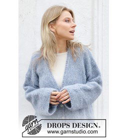 Damesvest met lage V-hals gemaakt van Drops Melody