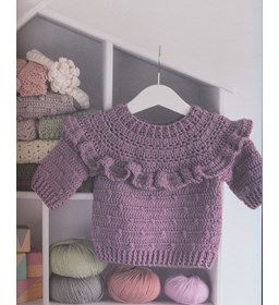 Gehaakt babytruitje gemaakt van Drops Karisma