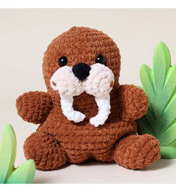 Kroeltje Walrus Wout gemaakt van Scheepjes Little Darling