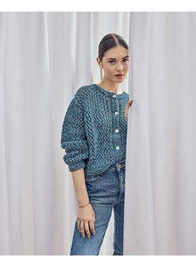 Damesvest in ajourpatroon