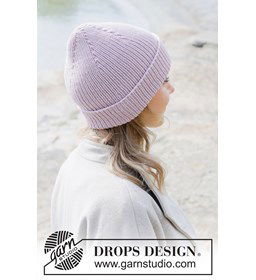 Winter Blossom Hat gemaakt van Drops Merino extra fine