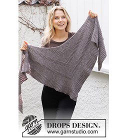 Dames omslagdoek gemaakt van DROPS Sky