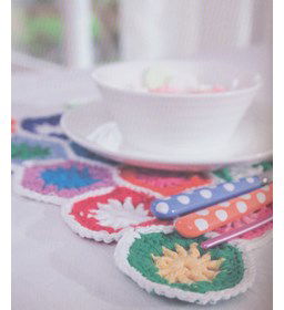 Tafelset gemaakt van Drops Paris