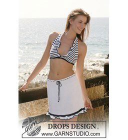 Bikini bovenstukje met rok. gemaakt van Drops Muskat