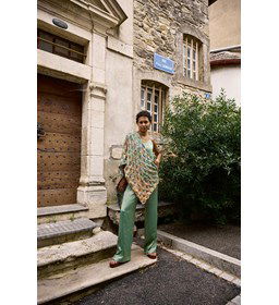 Omslagdoek in kantpatroon gemaakt van Lang Yarns Lisboa