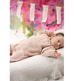 Babytruitje gemaakt van Lang Yarns Baby Cotton