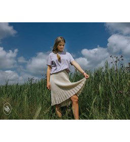 Damesrok met brede ajourrand  gemaakt van Durable breikatoen 8 - 10 - 12