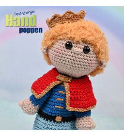 Handpop prins met korte schoudermantel en kroon gemaakt van Durable Cosy Fine