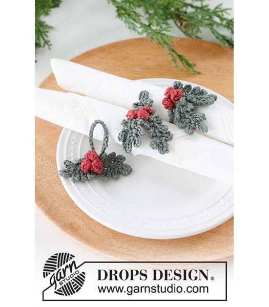 Haakpatroon servetring of kerstdecoratie Holly Napkin Rings