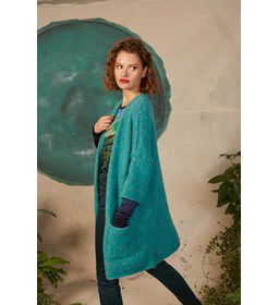 Lang damesvest met zakken gemaakt van Lang Yarns Yoko