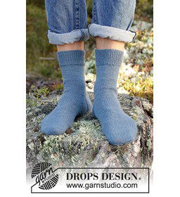 Herensokken met rand gemaakt van Drops Nord