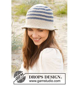 Dameshoed met strepen gemaakt van Drops Bomull lin