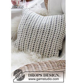 Reykjavik Kussen gemaakt van Drops Karisma