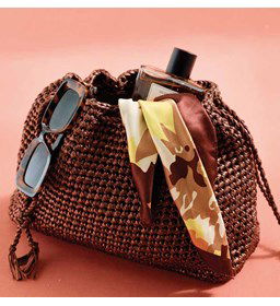 tas met gedraaide schouderkoordjes gemaakt van Handwerk accesoires