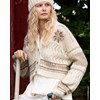 kort damesvest met Noors inbreipatroon gemaakt van Lana Grossa Natural Alpaca Pelo