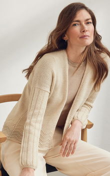 Damesvest met zigzaglijnen