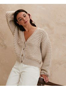 Damesvest met ribbels en knoopsluiting