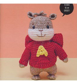 Zingende eekhoorn Alvin gemaakt van Scheepjes Stone Washed