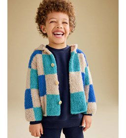 Geblokt kindervest gemaakt van Phildar Phil ChouChou